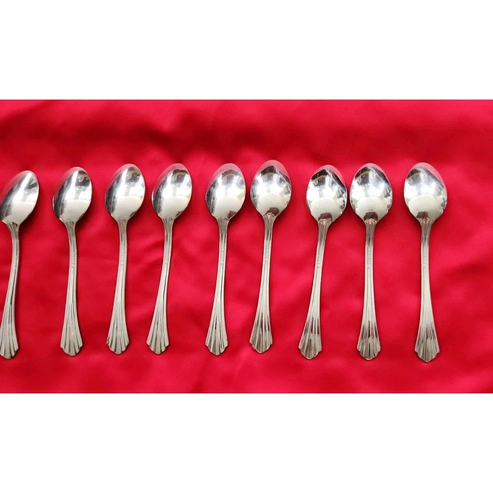 Oneida Dublin Teaspoons 6.25
